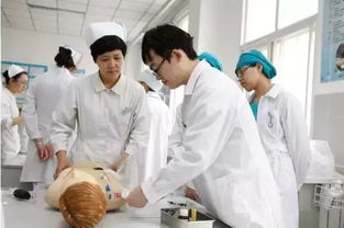 卓越服務(wù)，溫暖相伴 三中心醫(yī)院榮獲“優(yōu)質(zhì)護(hù)理服務(wù)表現(xiàn)突出醫(yī)院”稱號(hào)